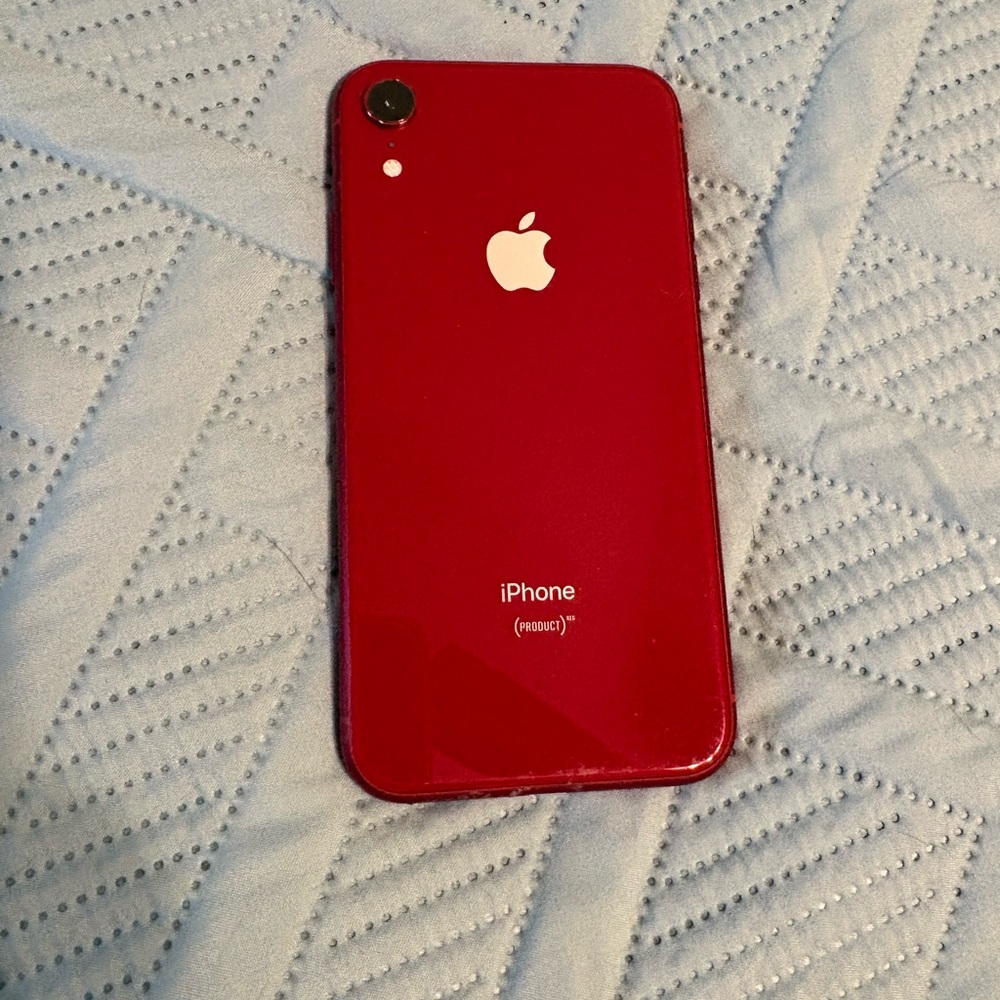 iPhone XR Factory Unlocked 128GB Red - Picture 2 of 5